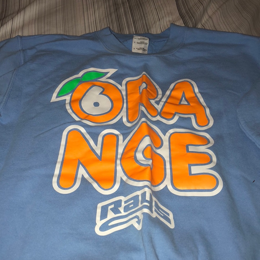 Stingray Orange pullover